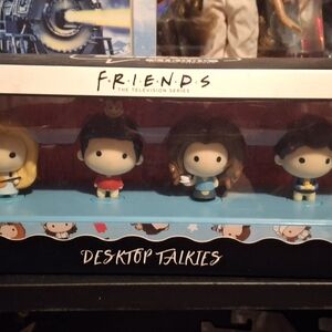 Friends Desktop Talkies Figurine Set